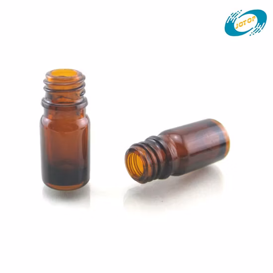 Deep Amber Glass Dropper Bottles Used for Filling Essential Oils